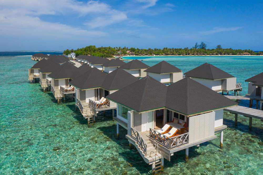 Water Bungalow at Cinnamon Dhonveli thumbnail 2